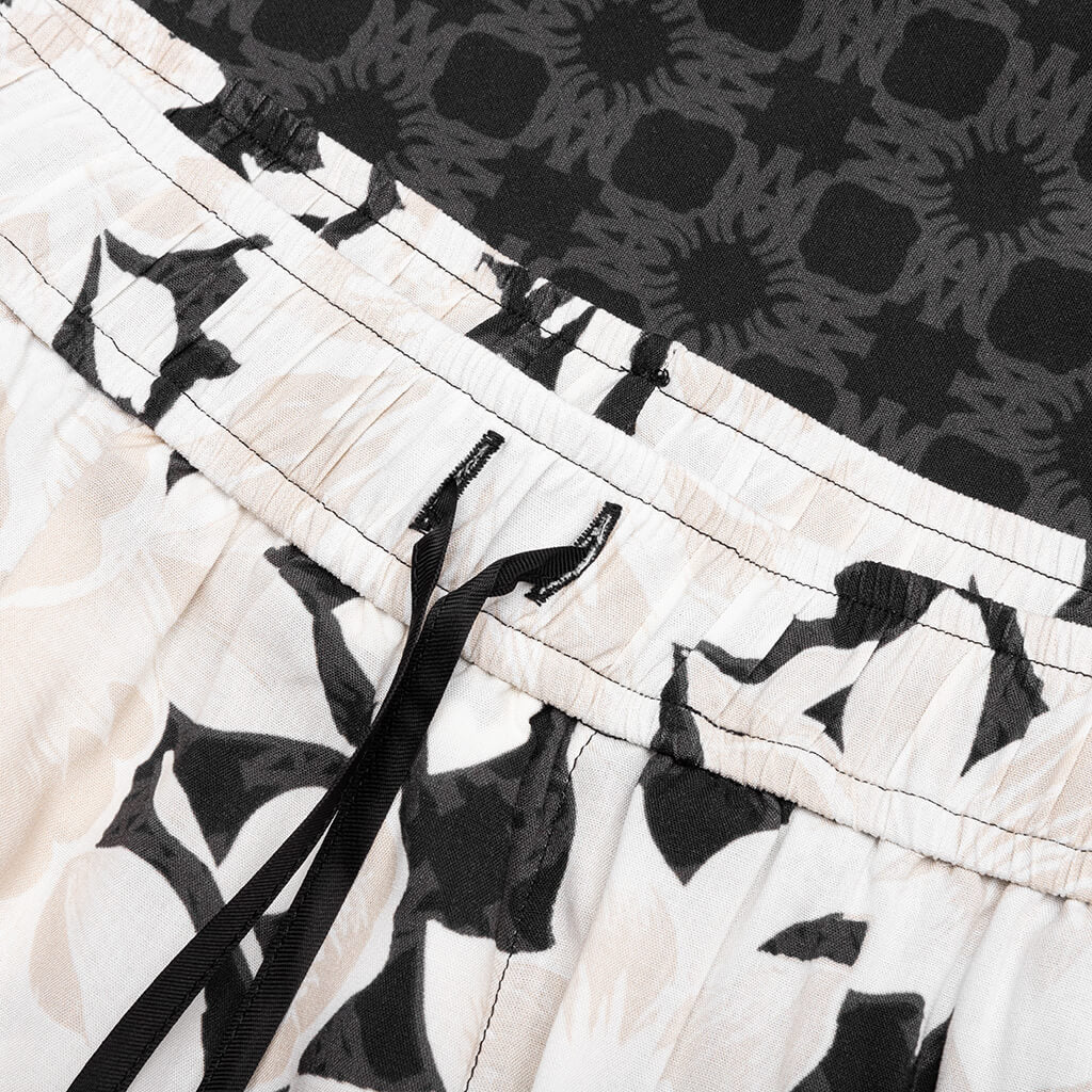Garden Short - Black