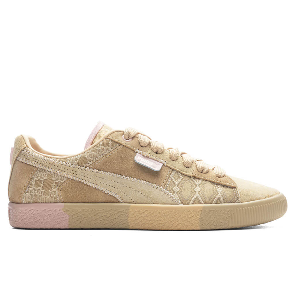 Puma x Dapper Dan Women's Clyde Pre-Game Runway - Croissant/Rose Dust