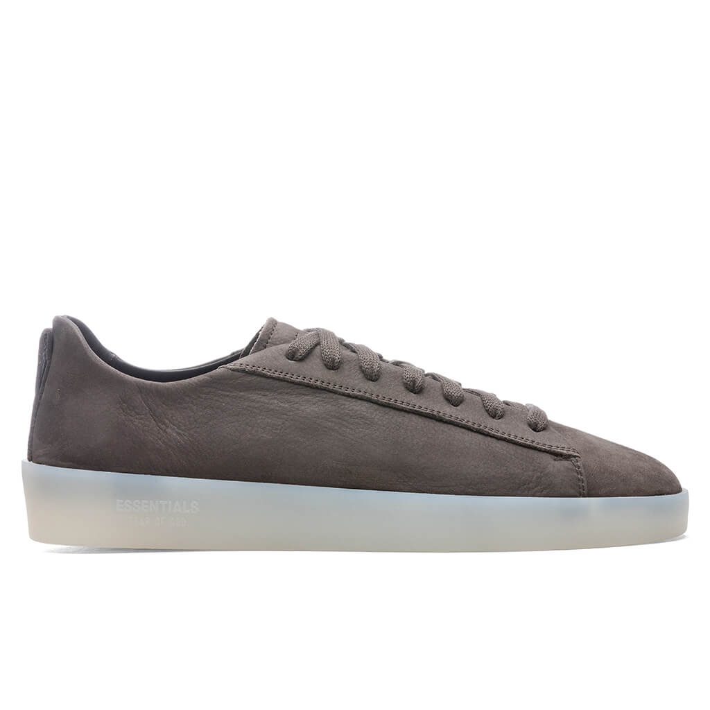 Essentials Tennis Low - Tobacco