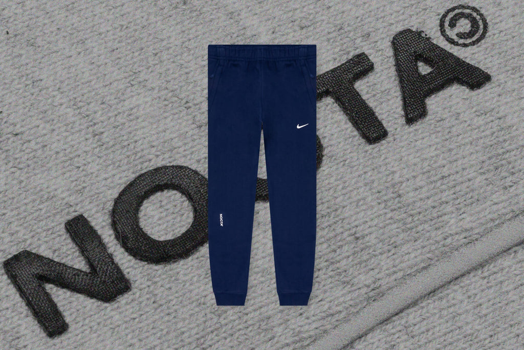 Nocta NRG AU Fleece Pant ESS - Blue Void/White